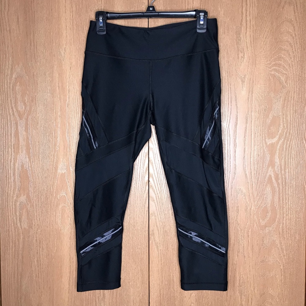 2/$20 90 Degree by Reflex workout Capri pants